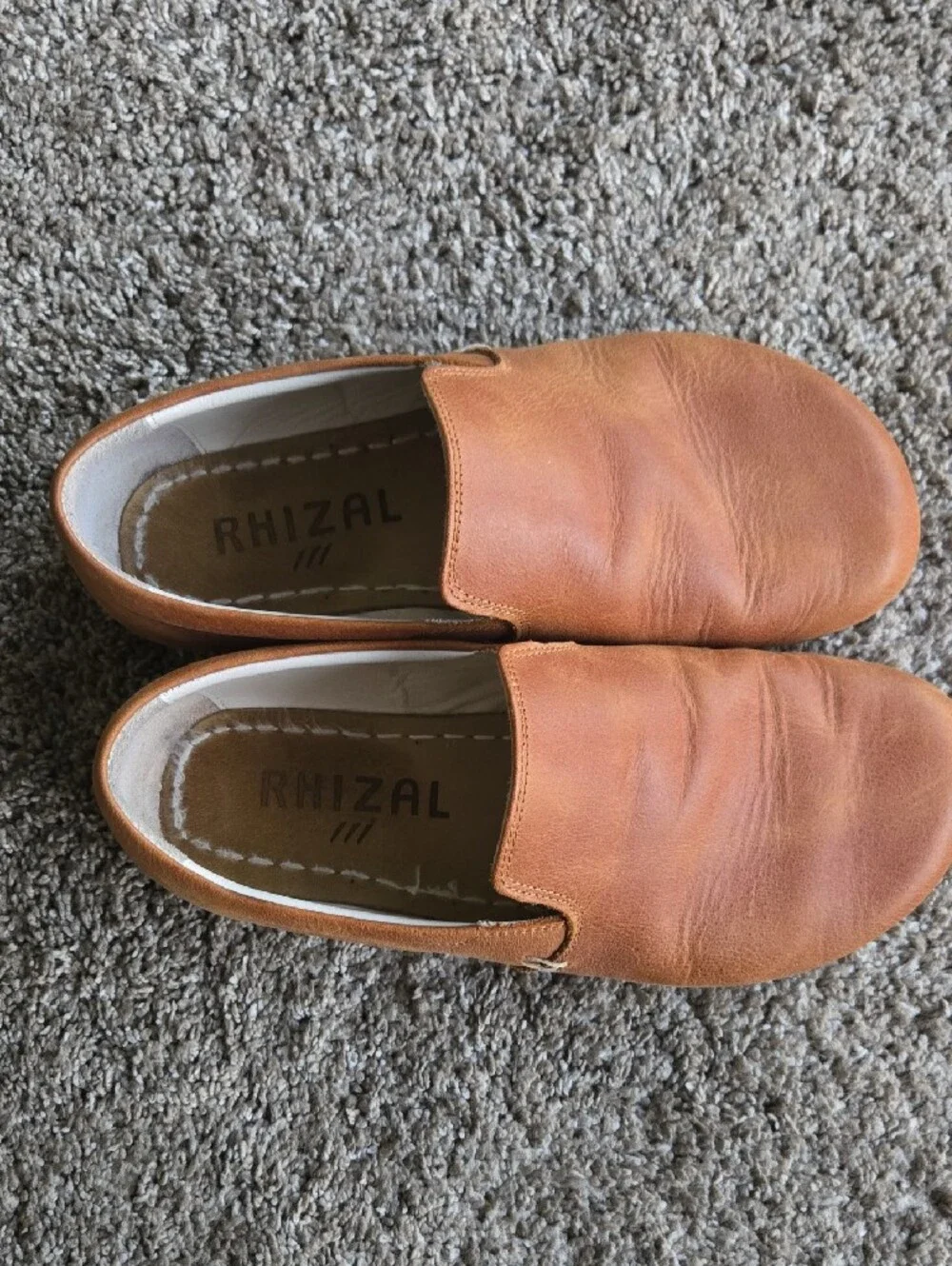 Rizal smooth leather
